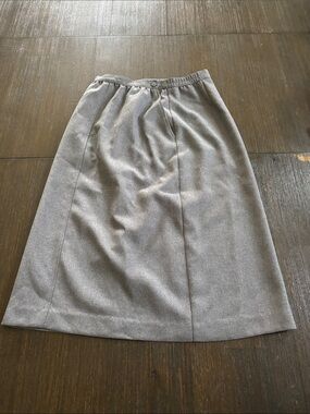Women's Midi A-Line Skirt in Light Gray